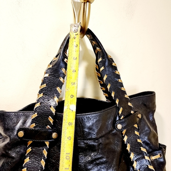 Mauricio Taituti Women's Black Leather Shoulder bag - Picture 13 of 14